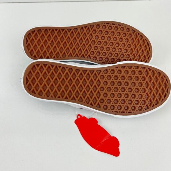 Vans Classic Slip-On Black Bandana Skull  Shoes Sneakers Kids 3.5 W 5 - Picture 8 of 9